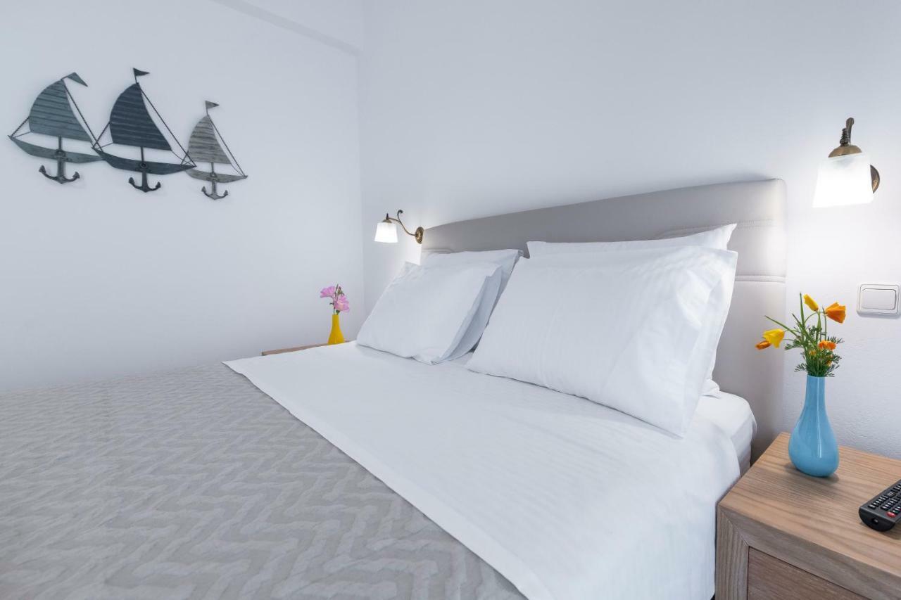 Mirabeli Apartments & Suites 阿波罗尼亚 外观 照片